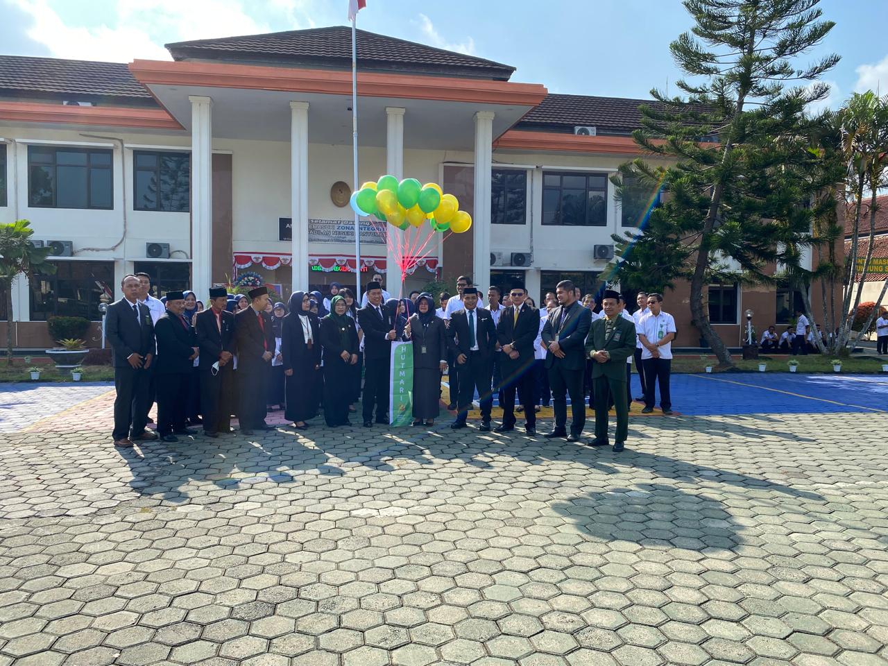 Foto 1 HUT MARI 79